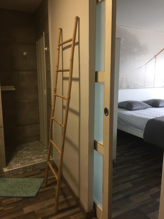 1 Chambre, 1 P'Tit Dej', 1 Sourire Монпелие Екстериор снимка